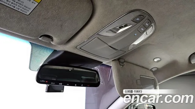 Hyundai Equus 2015 — фото 19