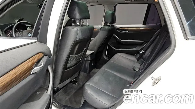 BMW X1 2013 — фото 10