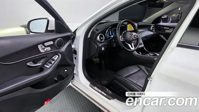 Mercedes-Benz C-Class 2021 — фото 10