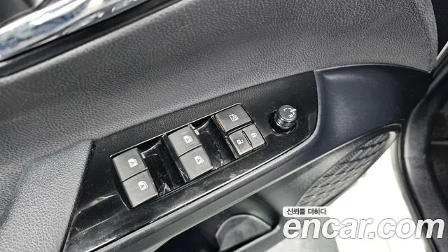 Toyota Prius 2016 — фото 16