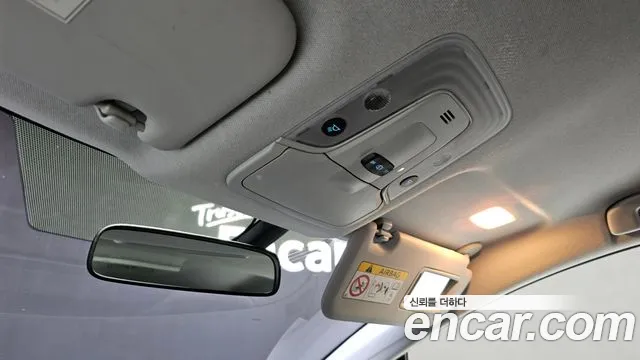 Toyota Prius 2016 — фото 18
