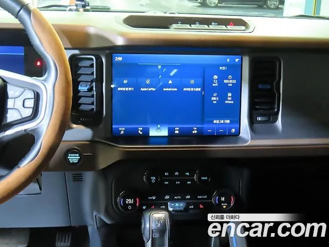 Ford Bronco 2023 — фото 10