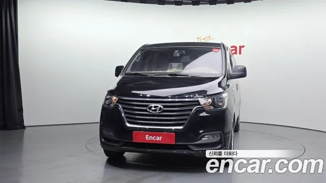 Hyundai Starex 2019 — фото 3