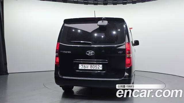 Hyundai Starex 2019 — фото 4