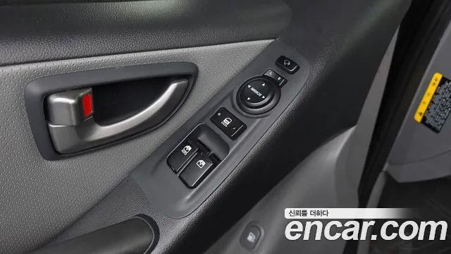 Hyundai Starex 2019 — фото 11
