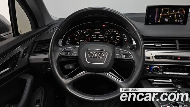 Audi Q7 2019 — фото 14