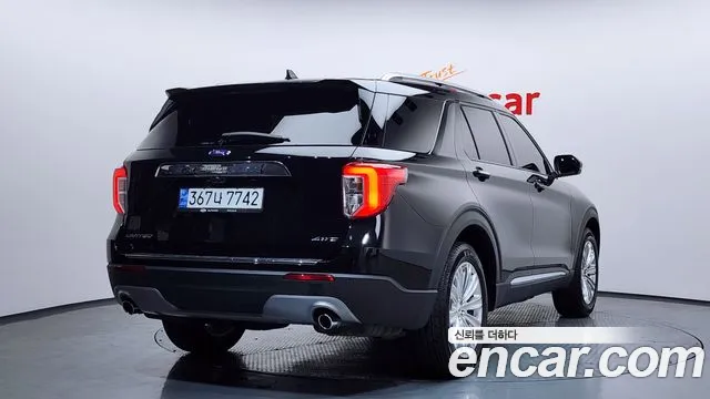 Ford Explorer 2023 — фото 2