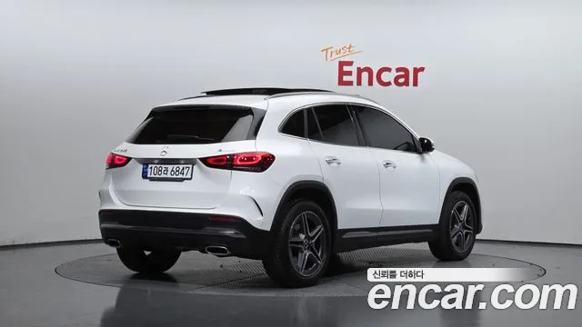 Mercedes-Benz GLA-Class 2023 — фото 2