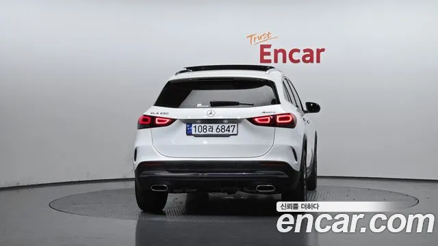 Mercedes-Benz GLA-Class 2023 — фото 4