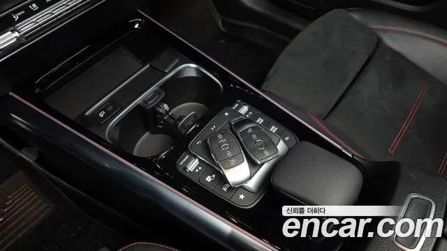 Mercedes-Benz GLA-Class 2023 — фото 18