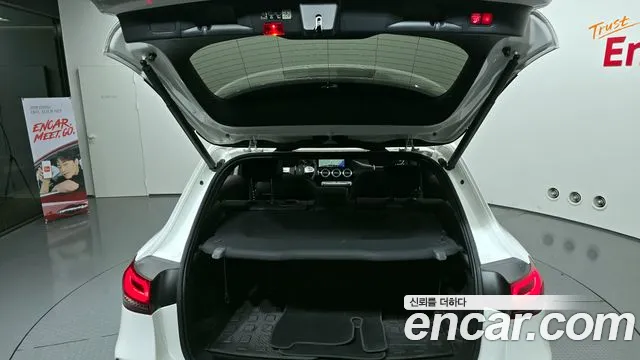 Mercedes-Benz GLA-Class 2023 — фото 20