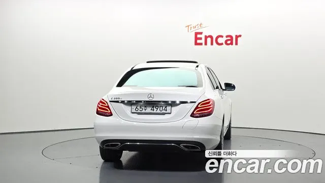 Mercedes-Benz C-Class 2018 — фото 4