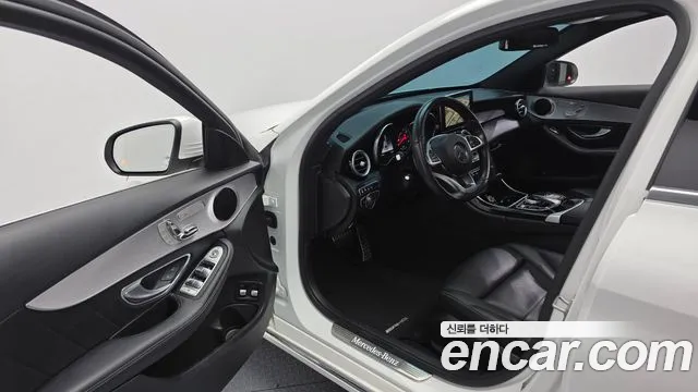 Mercedes-Benz C-Class 2018 — фото 10