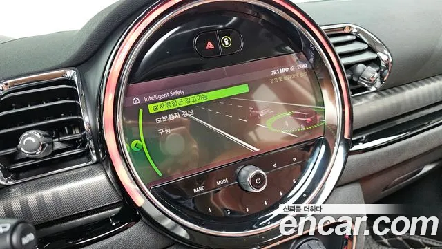 Mini Clubman 2021 — фото 17