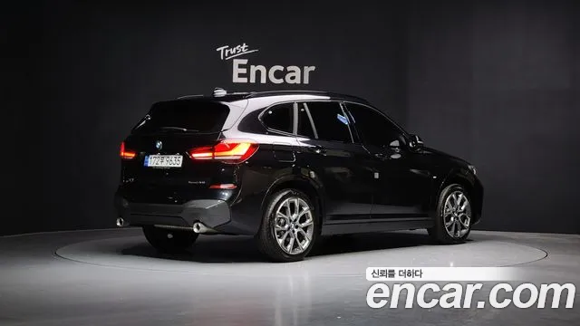 BMW X1 2022 — фото 2
