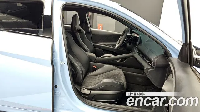 Hyundai AVANTE 2023 — фото 11