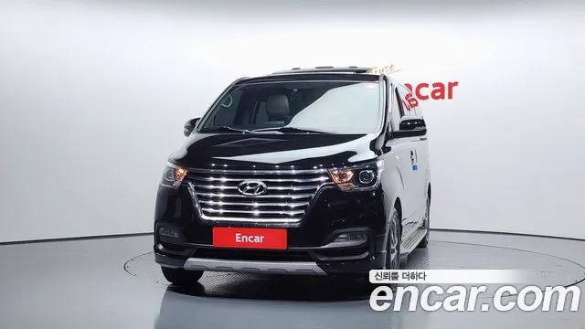 Hyundai Starex 2020 — фото 3