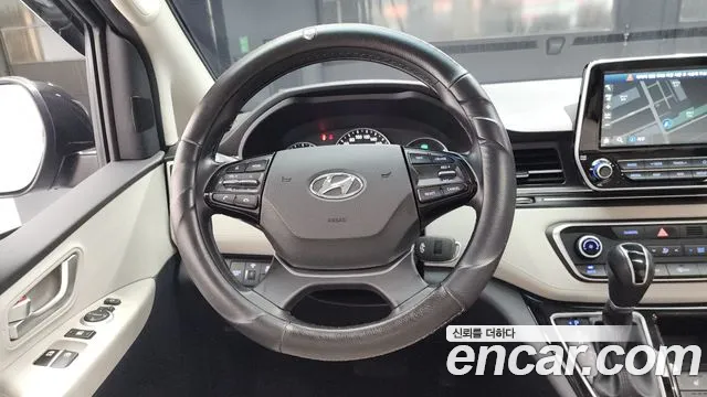 Hyundai Starex 2020 — фото 13