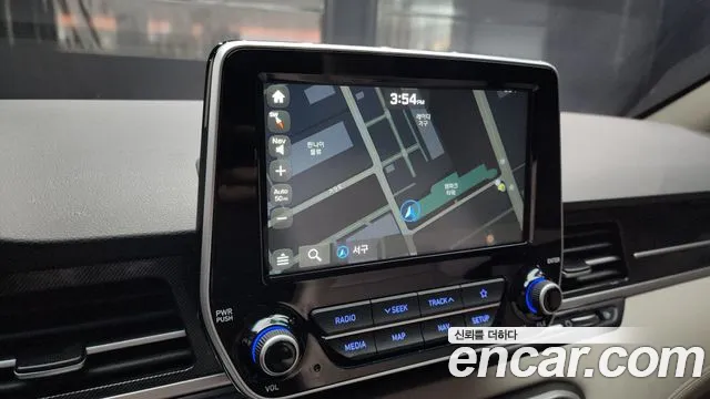 Hyundai Starex 2020 — фото 14