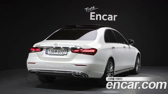 Mercedes-Benz E-Class 2023 — фото 2