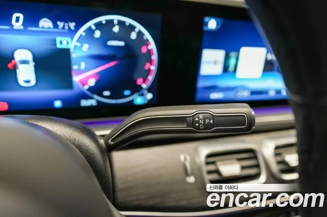Mercedes-Benz GLE-Class 2025 — фото 17