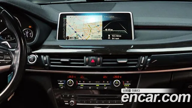BMW X6 2015 — фото 14