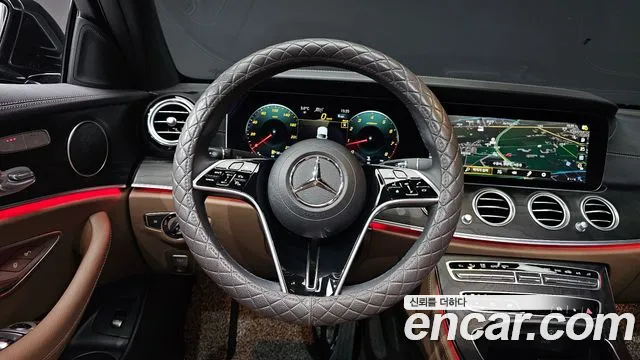 Mercedes-Benz E-Class 2023 — фото 13
