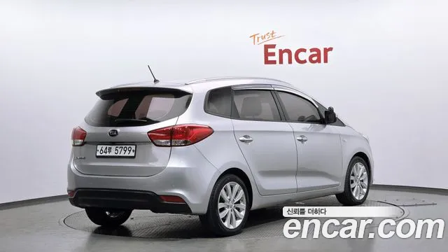 Kia Carens 2015 — фото 2