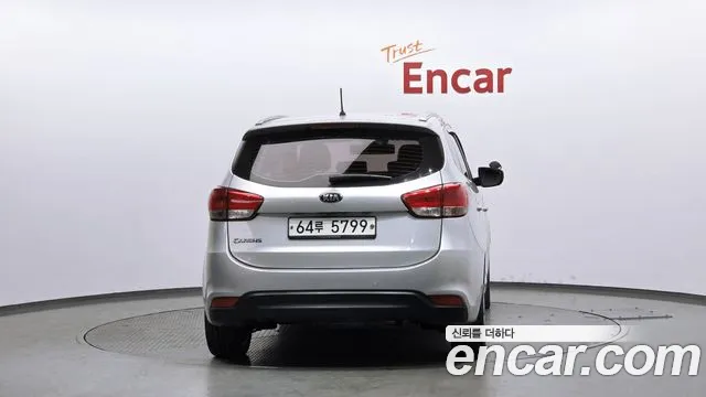 Kia Carens 2015 — фото 4