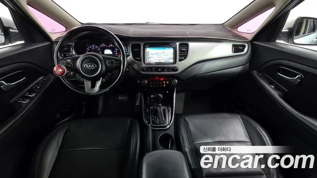 Kia Carens 2015 — фото 7