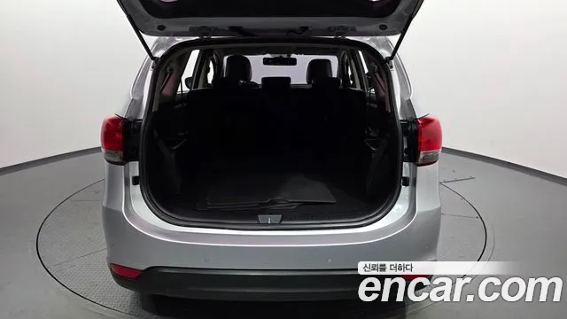 Kia Carens 2015 — фото 20