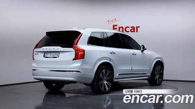 Volvo XC90 2023 — фото 2