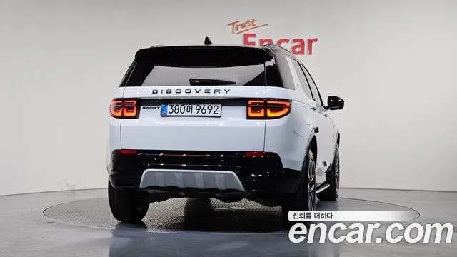 Land Rover Discovery Sport 2025 — фото 3