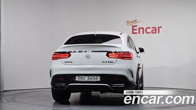 Mercedes-Benz GLE-Class 2018 — фото 4