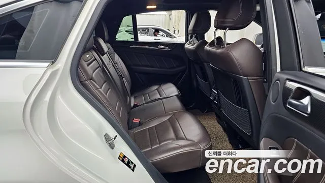 Mercedes-Benz GLE-Class 2018 — фото 12