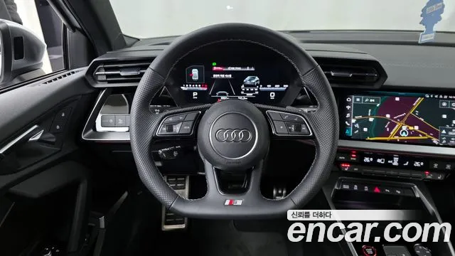 Audi S3 2023 — фото 13