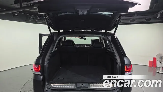 Land Rover Range Rover Sport 2016 — фото 20