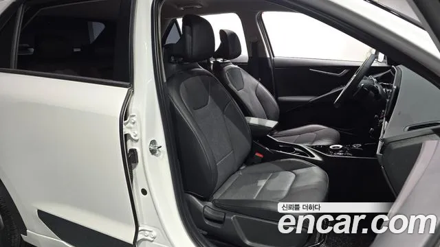 Kia Niro 2022 — фото 10