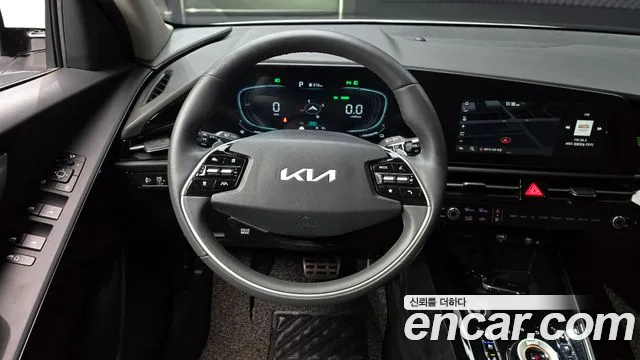 Kia Niro 2022 — фото 13