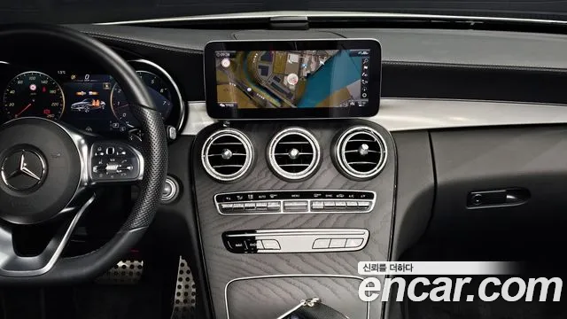 Mercedes-Benz C-Class 2023 — фото 17