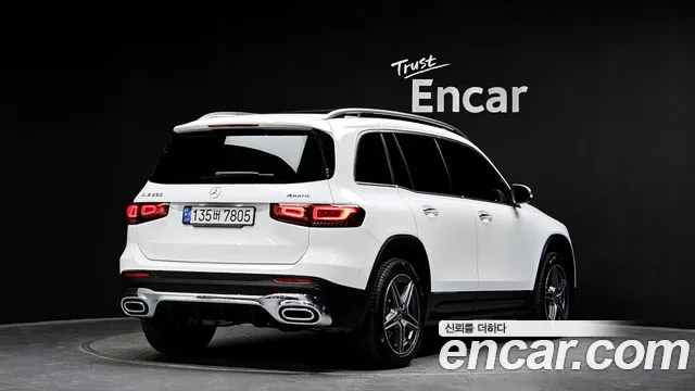 Mercedes-Benz GLB-Class 2022 — фото 2