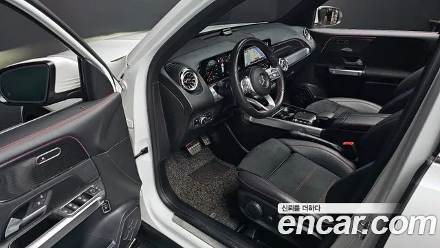 Mercedes-Benz GLB-Class 2022 — фото 11