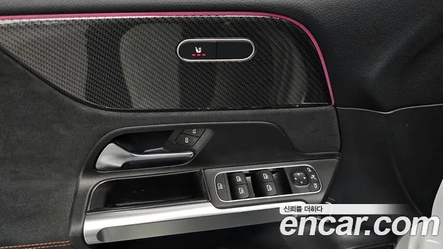 Mercedes-Benz GLB-Class 2022 — фото 18