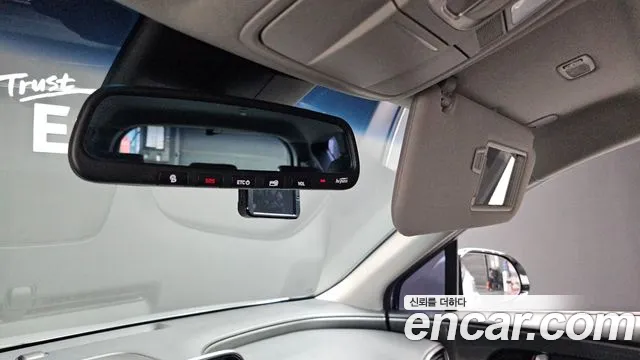Hyundai Santafe 2019 — фото 16