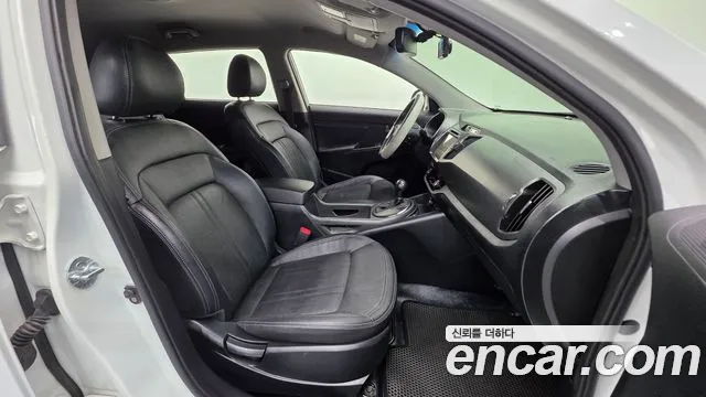 Kia Sportage 2012 — фото 10