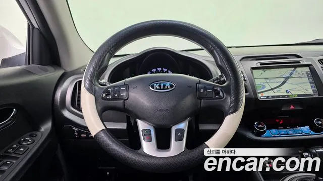 Kia Sportage 2012 — фото 14