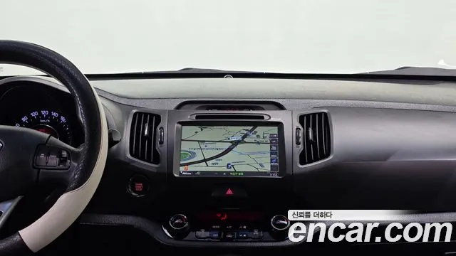 Kia Sportage 2012 — фото 16