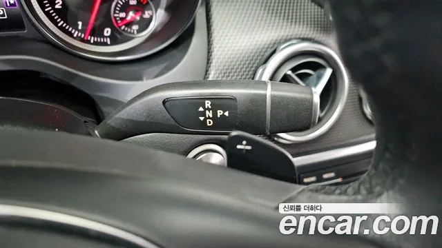 Mercedes-Benz GLA-Class 2018 — фото 9