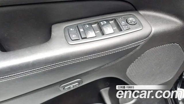Jeep Cherokee 2017 — фото 13