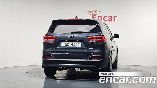 Kia Sorento 2015 — фото 4